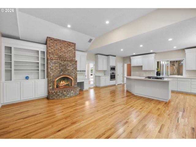 11614 Sw 31ST Ct, Portland, OR 97219