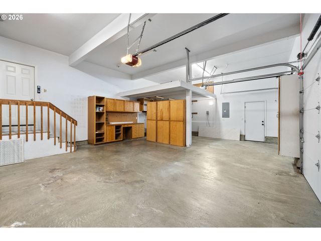 11614 Sw 31ST Ct, Portland, OR 97219