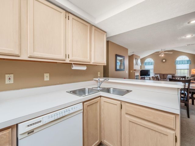 3827 Mill Stream Drive, 20, Hilliard, OH 43026