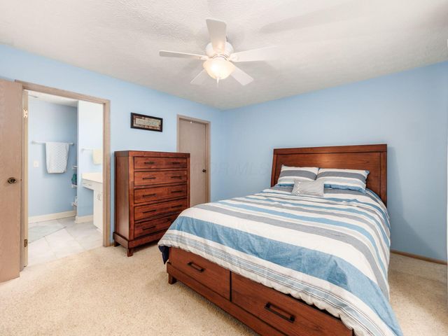 3827 Mill Stream Drive, 20, Hilliard, OH 43026