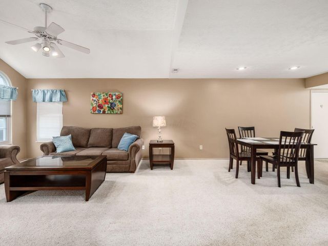 3827 Mill Stream Drive, 20, Hilliard, OH 43026