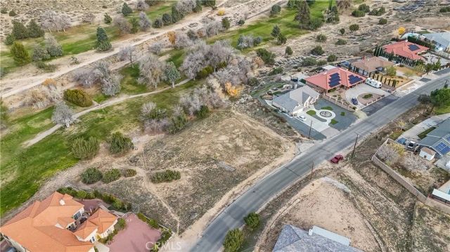 16 Bangor, Hesperia, CA 92345