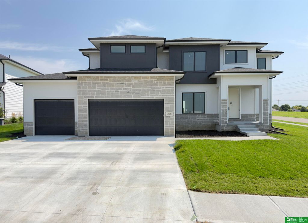 5401 N 196th Avenue, Elkhorn, NE 68022