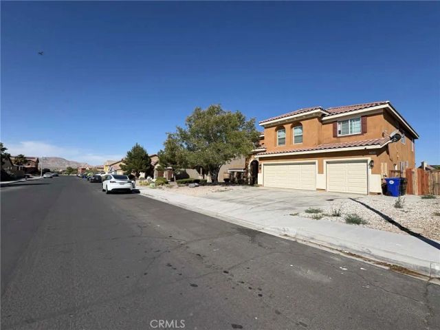 15899 Yosemite Street, Victorville, CA 92394