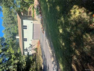 1820 Ridge Road, White Lake Charter Township, MI 48383