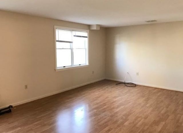 20 Webb Pl 2C, Mansfield, MA 02048