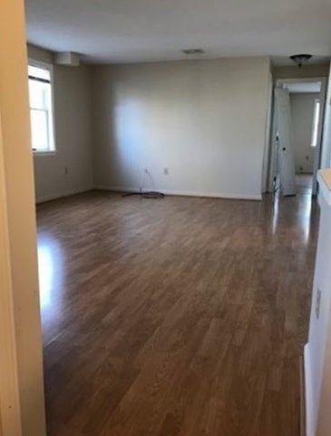 20 Webb Pl 2C, Mansfield, MA 02048