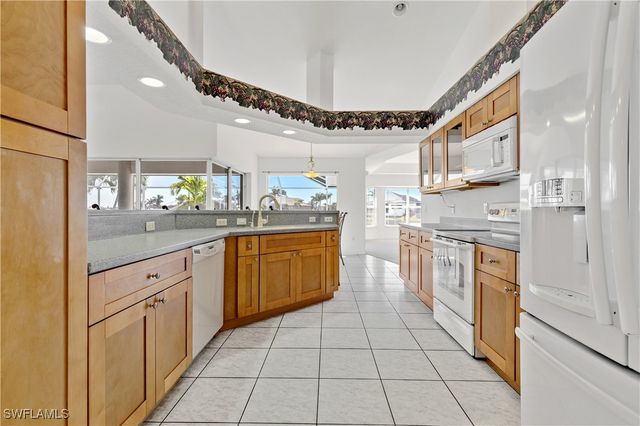 1001 NW 35th AVE, Cape Coral, FL 33993