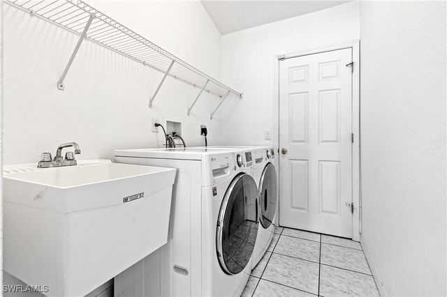 1001 NW 35th AVE, Cape Coral, FL 33993