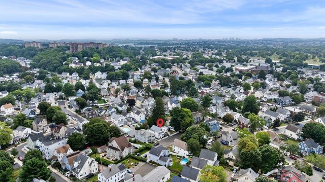 19 George St, Malden, MA 02148