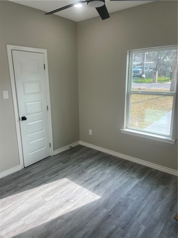 1612 Robeson Street, Bryan, TX 77803