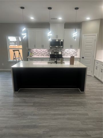 1612 Robeson Street, Bryan, TX 77803