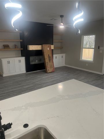 1612 Robeson Street, Bryan, TX 77803