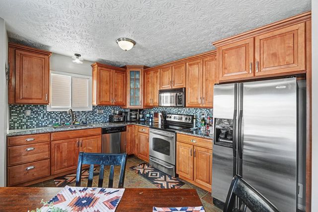 2366 Hummingbird Lane, Hebron, KY 41048