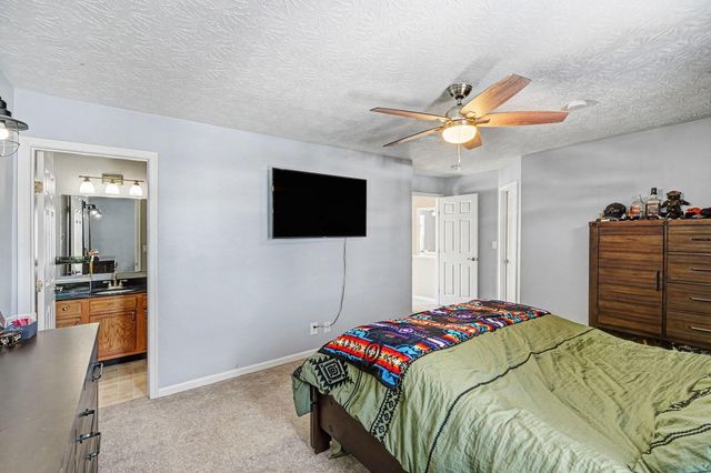 2366 Hummingbird Lane, Hebron, KY 41048