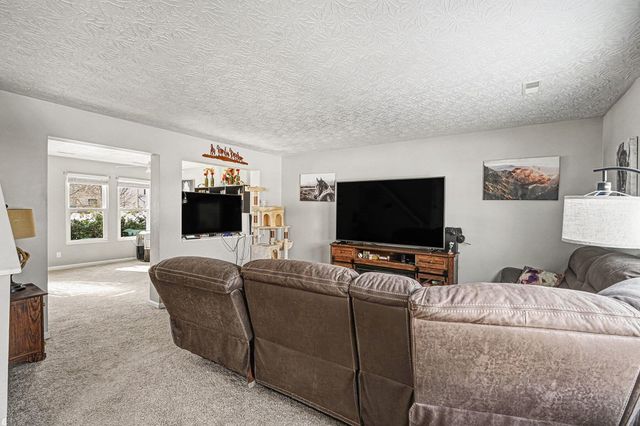 2366 Hummingbird Lane, Hebron, KY 41048