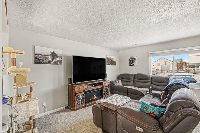 2366 Hummingbird Lane, Hebron, KY 41048