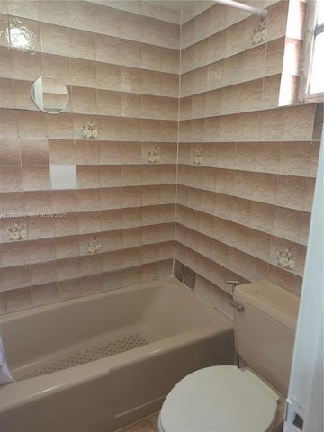 250 NW 63rd Ct 2B, Miami, FL 33126