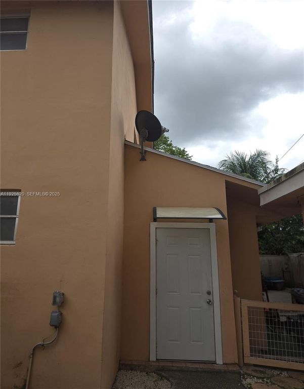 250 NW 63rd Ct 2B, Miami, FL 33126