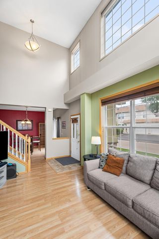 2033 Poppy Drive, Chanhassen, MN 55317