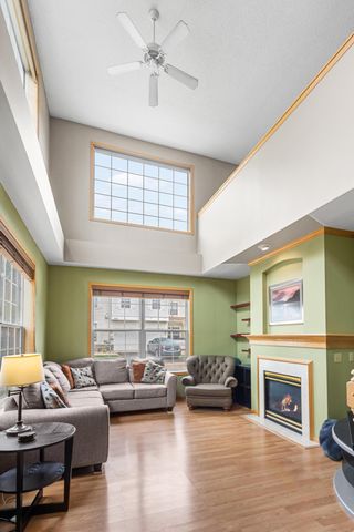 2033 Poppy Drive, Chanhassen, MN 55317