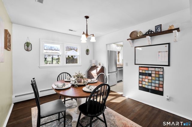 86 Lent Road, Hamden, CT 06517