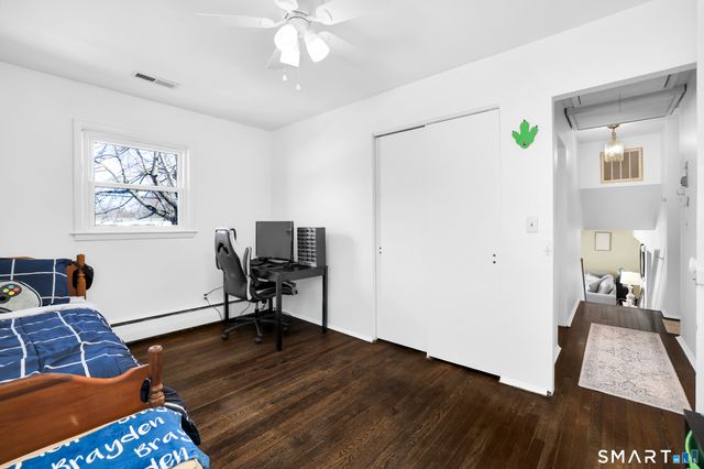 86 Lent Road, Hamden, CT 06517