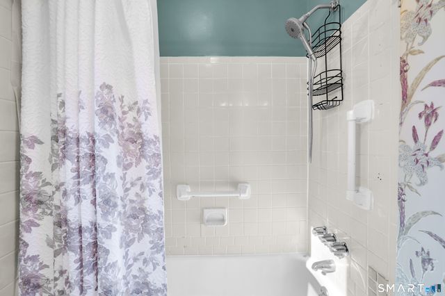 86 Lent Road, Hamden, CT 06517