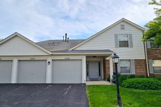 1338 Stratford Drive 1338, Gurnee, IL 60031