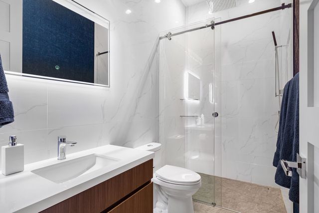 1624 W Pierce Avenue, Chicago, IL 60622