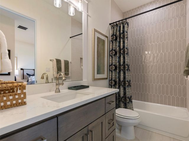 151 Moonlight Drive, Smithville, TX 78957