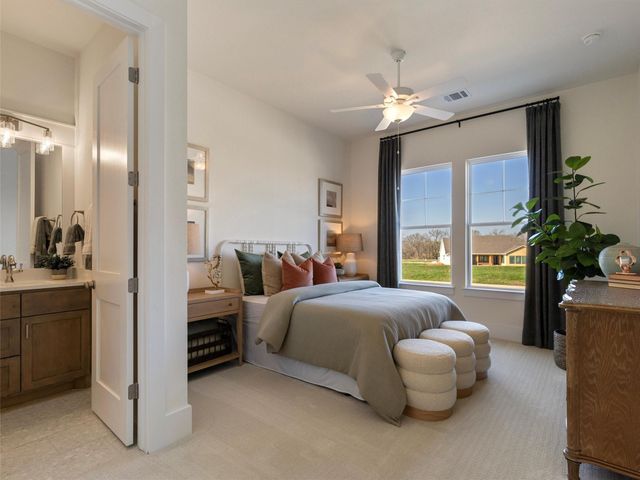 151 Moonlight Drive, Smithville, TX 78957