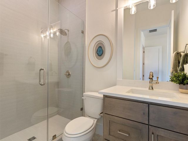 151 Moonlight Drive, Smithville, TX 78957