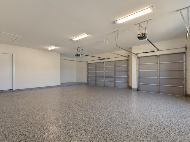 151 Moonlight Drive, Smithville, TX 78957