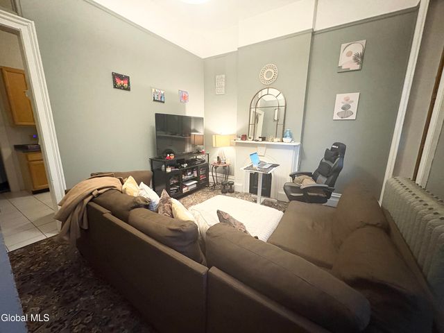 385 Washington Avenue, Albany, NY 12206