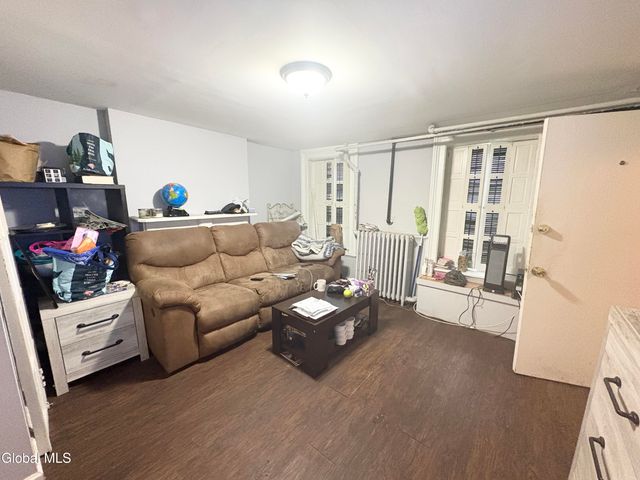 385 Washington Avenue, Albany, NY 12206