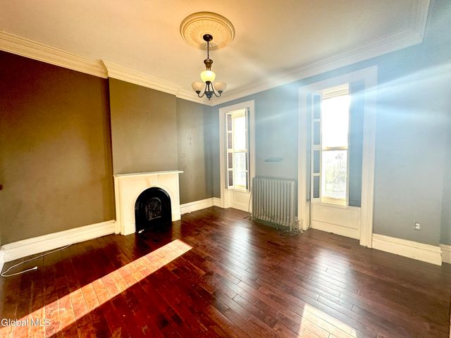 385 Washington Avenue, Albany, NY 12206