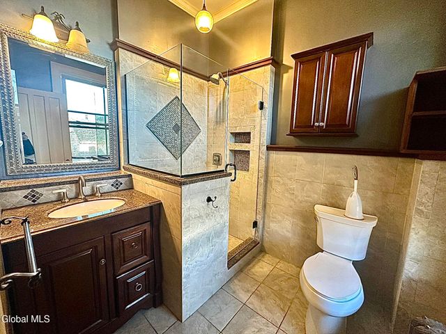 385 Washington Avenue, Albany, NY 12206