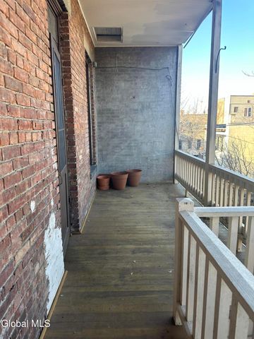 385 Washington Avenue, Albany, NY 12206