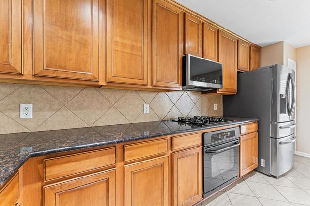 6022 Twin Creek, Missouri City, TX 77459