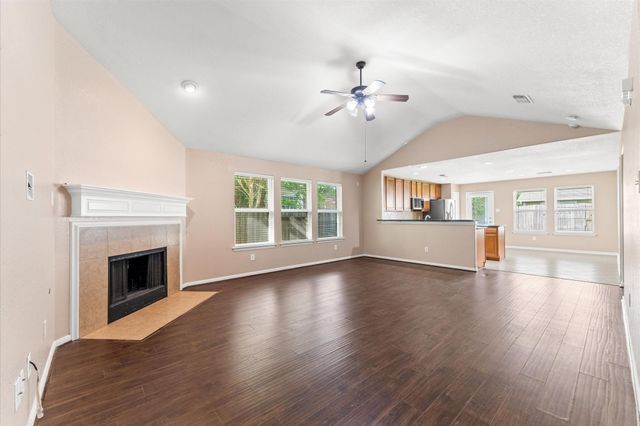 6022 Twin Creek, Missouri City, TX 77459
