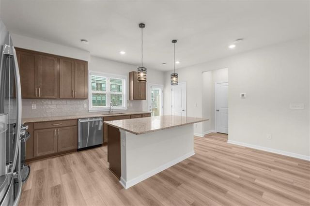 1570 Halbrook SW Place, Marietta, GA 30008