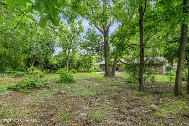 100 Virginia Drive, Hattiesburg, MS 39401