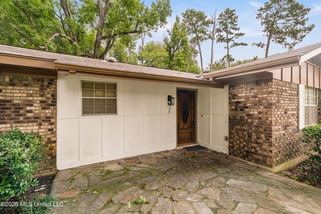 100 Virginia Drive, Hattiesburg, MS 39401