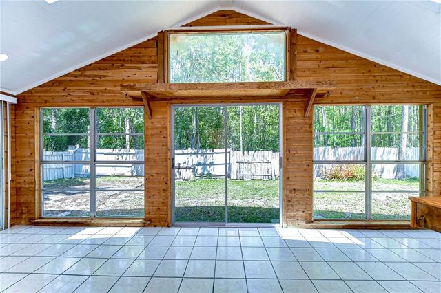 1120 COUNTRY LANE, Lutz, FL 33558