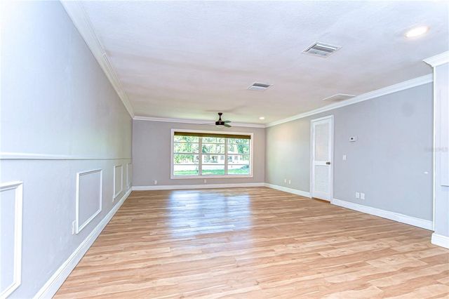 1120 COUNTRY LANE, Lutz, FL 33558