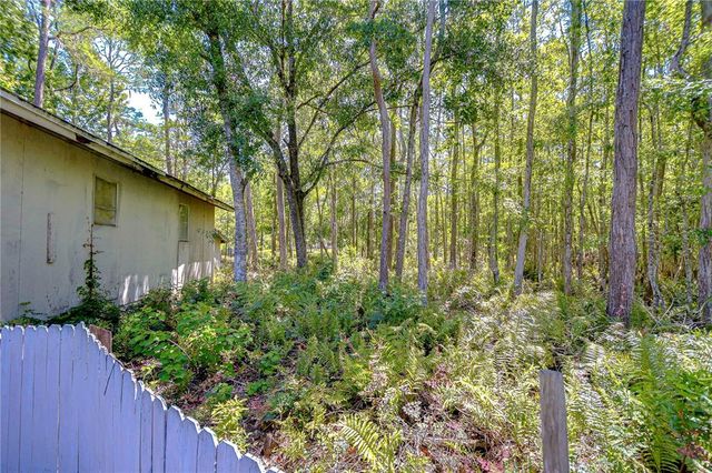 1120 COUNTRY LANE, Lutz, FL 33558