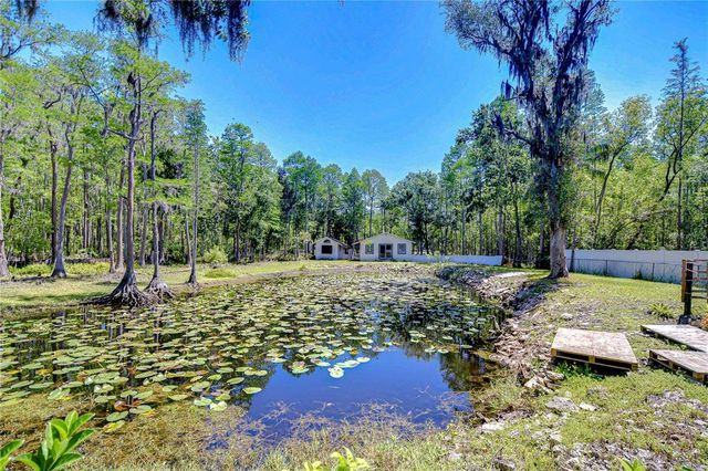 1120 COUNTRY LANE, Lutz, FL 33558