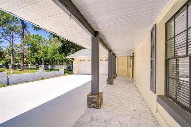1120 COUNTRY LANE, Lutz, FL 33558