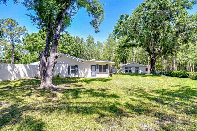 1120 COUNTRY LANE, Lutz, FL 33558